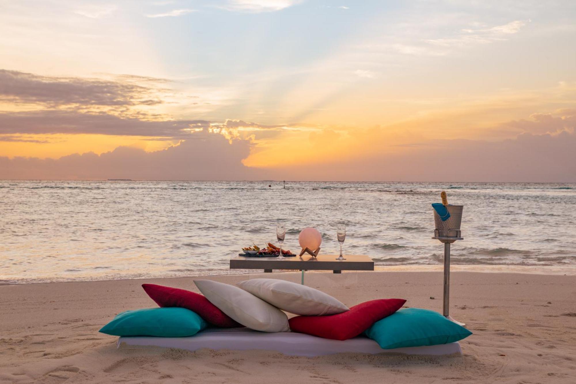 You & Me Maldives Muravandhoo Екстериор снимка